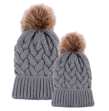 Load image into Gallery viewer, Mommy and Me Beanie set - Roots and Lace
