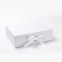 Load image into Gallery viewer, Bride gift box - Roots and Lace