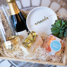 Load image into Gallery viewer, Custom Ring Dish with printed name Amanda
