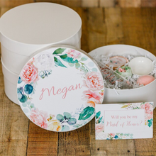 Load image into Gallery viewer, Tropical Round Gift Box - Roots and Lace
