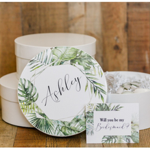 Load image into Gallery viewer, Tropical Round Gift Box - Roots and Lace
